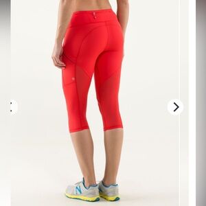 Lululemon Run Mod Moves Cropped Y2K 4 Adjustable waist